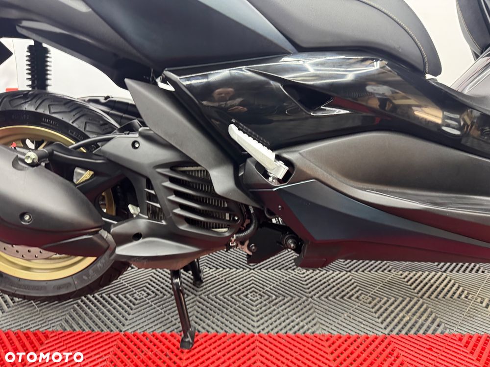 Yamaha X-max - 29
