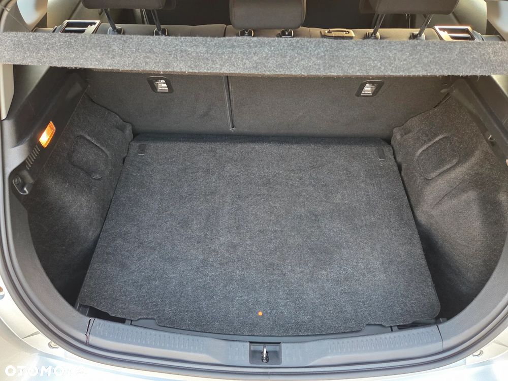 Toyota Auris - 26