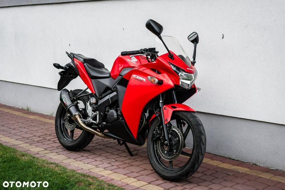 Honda CBR - 1