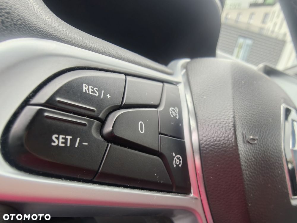 Renault Clio - 11
