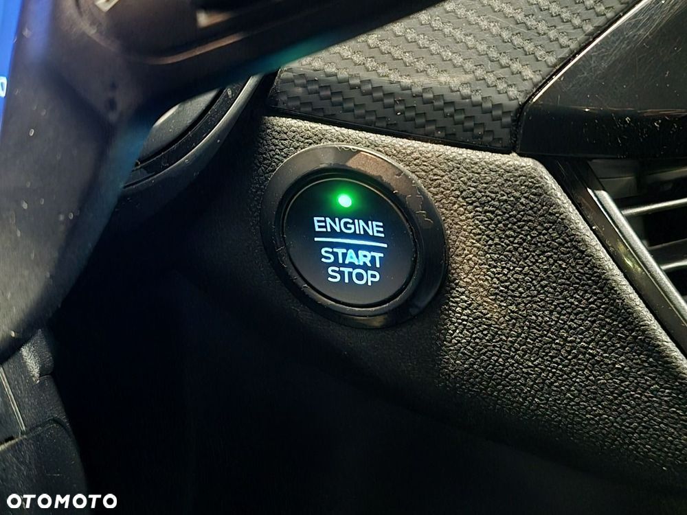 Ford Kuga 1.5 EcoBoost ST-LINE - 28