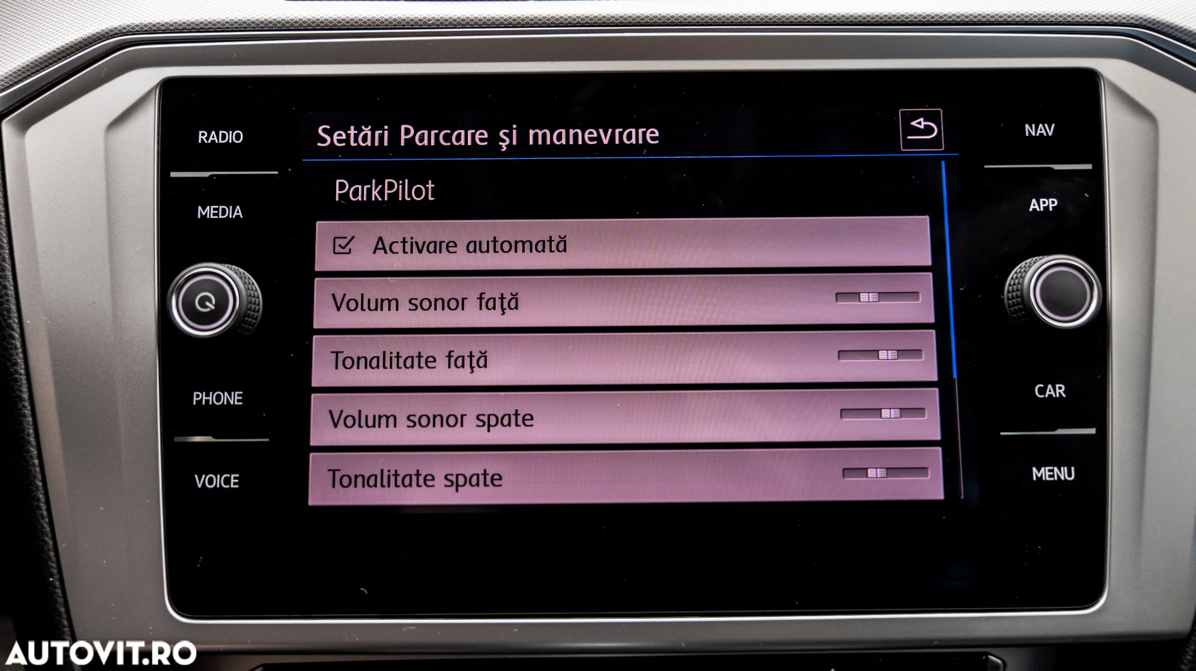 Volkswagen Passat Variant 2.0 TDI SCR DSG Comfortline - 40