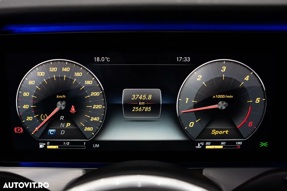 Mercedes-Benz CLS - 22