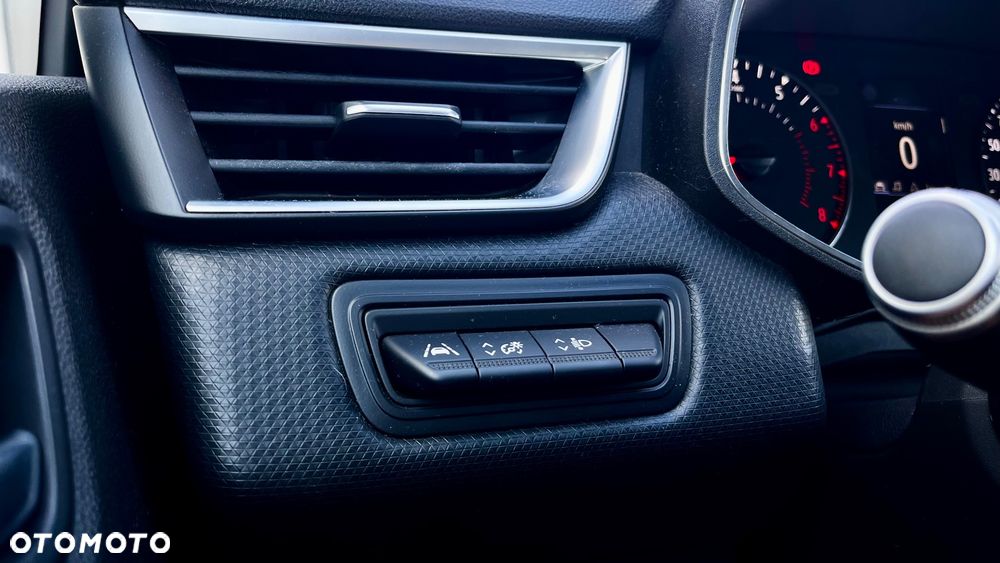 Renault Clio - 26