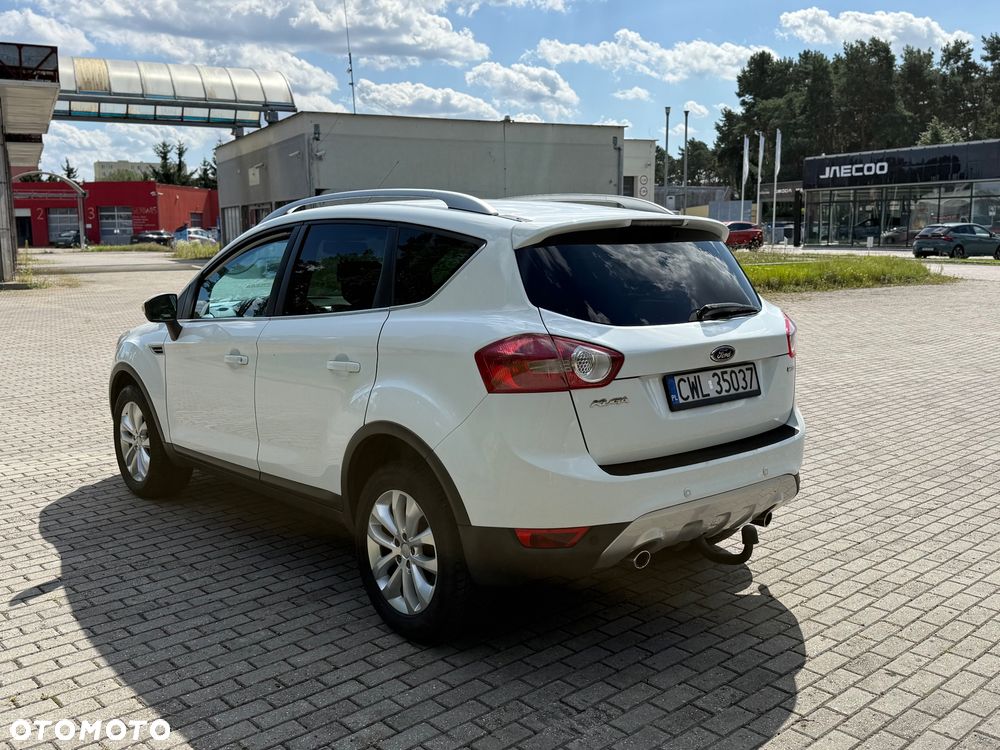 Ford Kuga 2.0 TDCi 2x4 Titanium - 18
