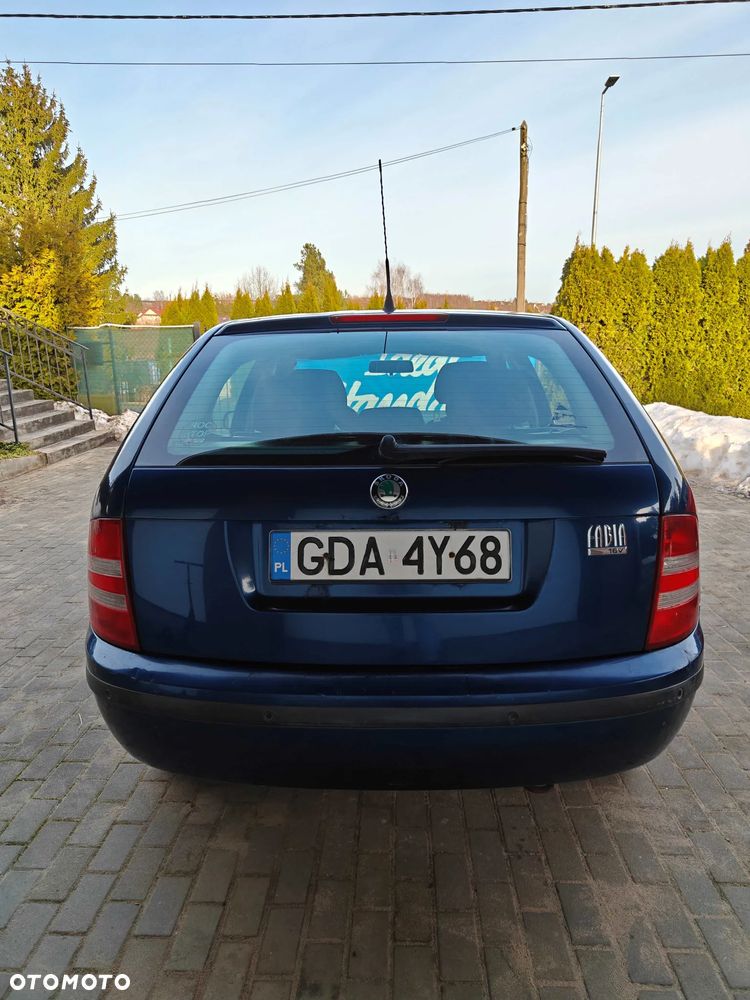 Skoda Fabia 1.4 16V Ambiente + - 4