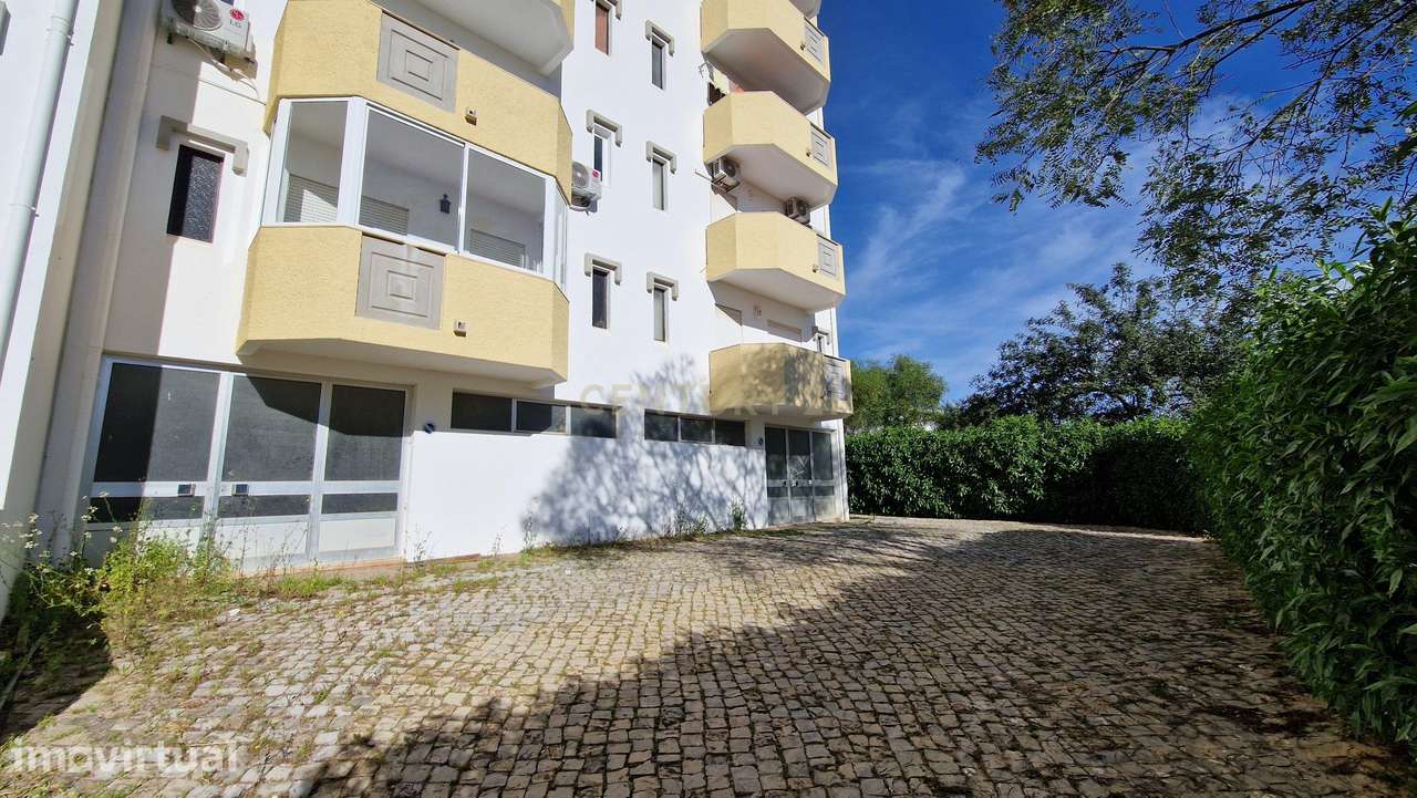 Armazém, 168 m², Albufeira e Olhos de Água - Grande imagem: 2/12