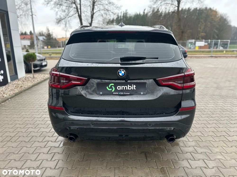 BMW X3 xDrive20d - 8