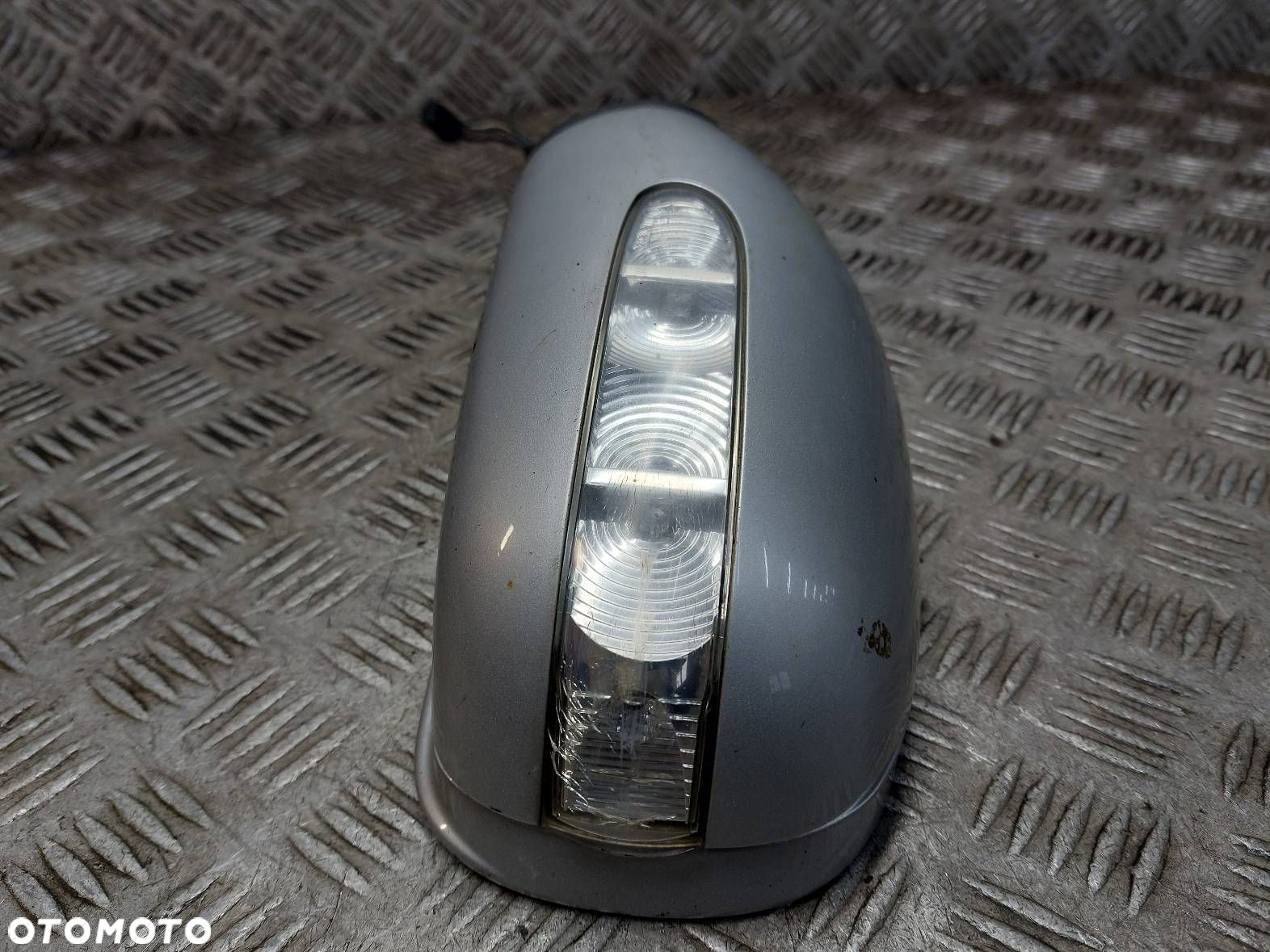 LUSTERKO LEWE ELEKTRYCZNE MERCEDES W203 C KLASA 11 PIN - 2