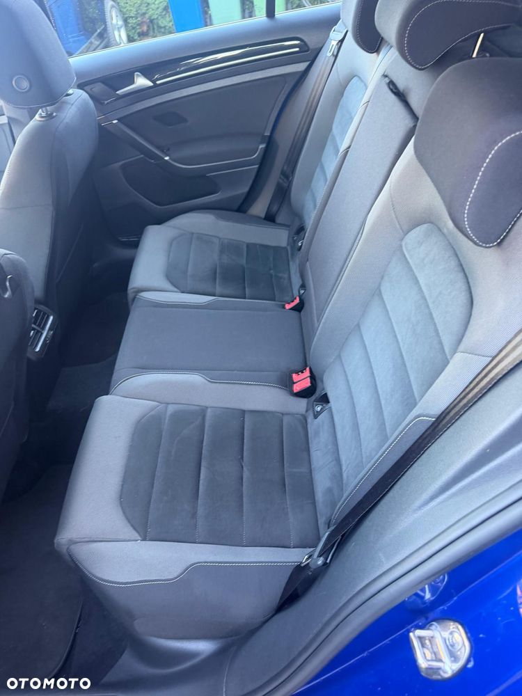Volkswagen Golf - 15