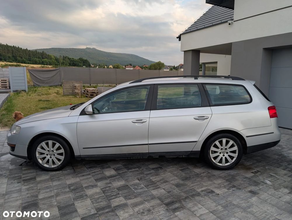 Volkswagen Passat 2.0 TDI DPF Trendline - 16