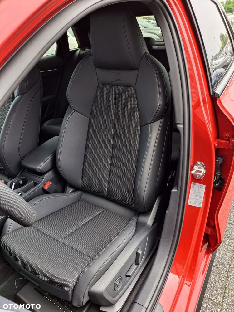 Audi A3 Sportback - 12