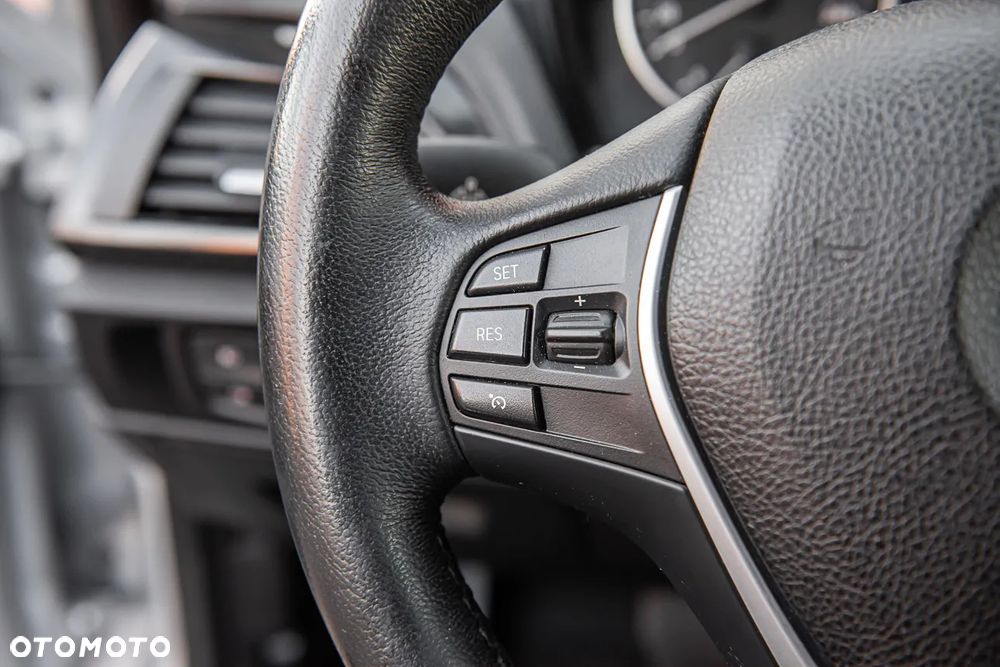 BMW Seria 1 116i Sport Line - 18