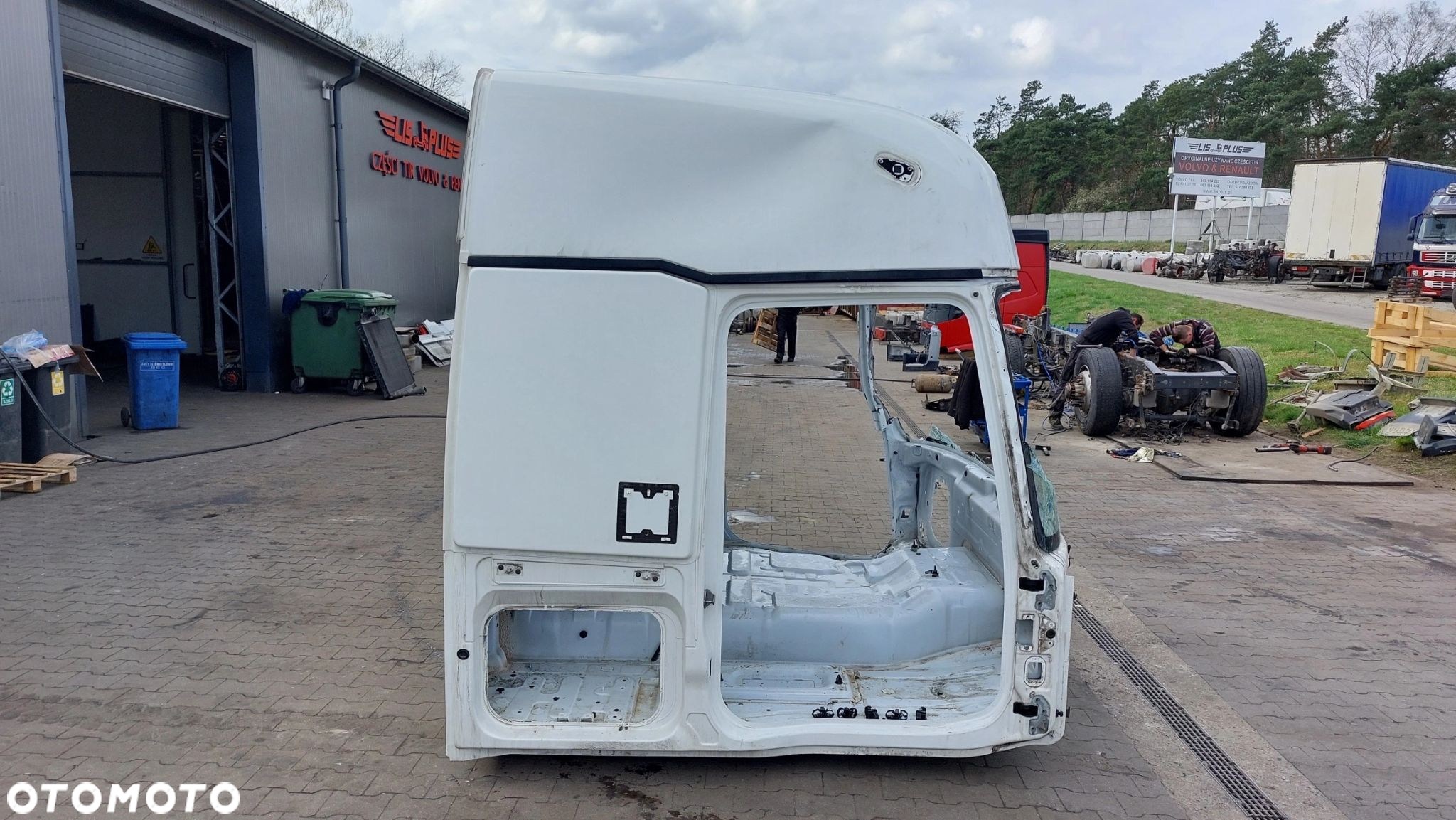 RENAULT GAMA T RANGE 460 DTI ELEMENT KABINY USZKODZONA - 2