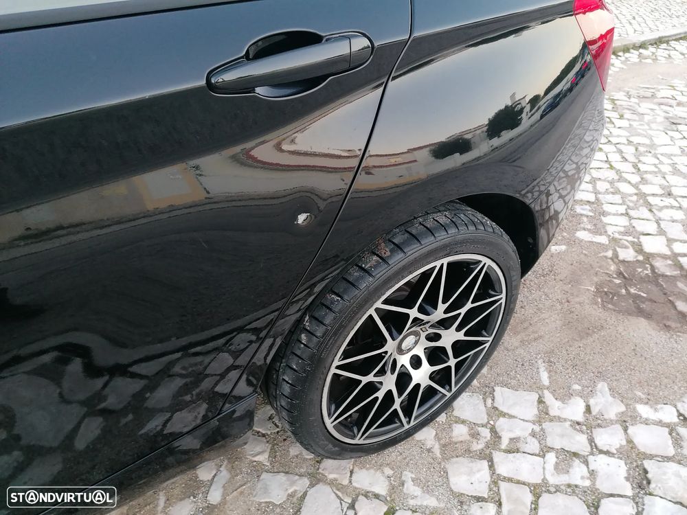 BMW 120 d xDrive Line Urban - 9