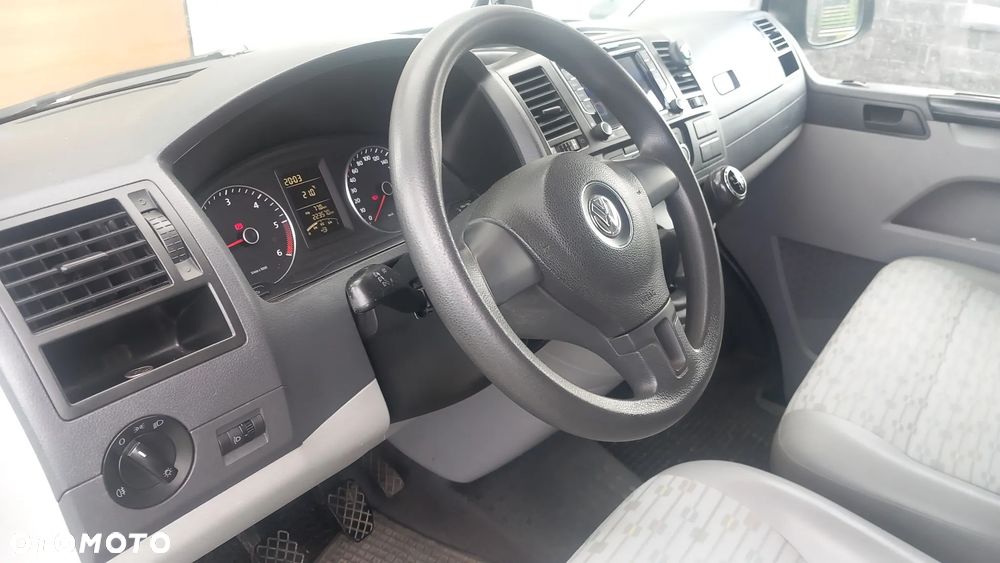 Volkswagen Transporter - 21