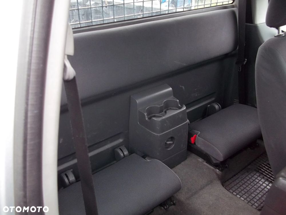 Isuzu D-Max 4x4 Space Cab Autm Custom - 11