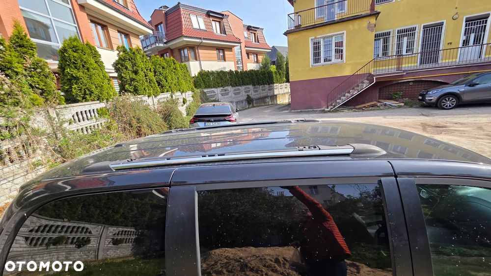Lancia Voyager 2.8CRD Platinum - 29
