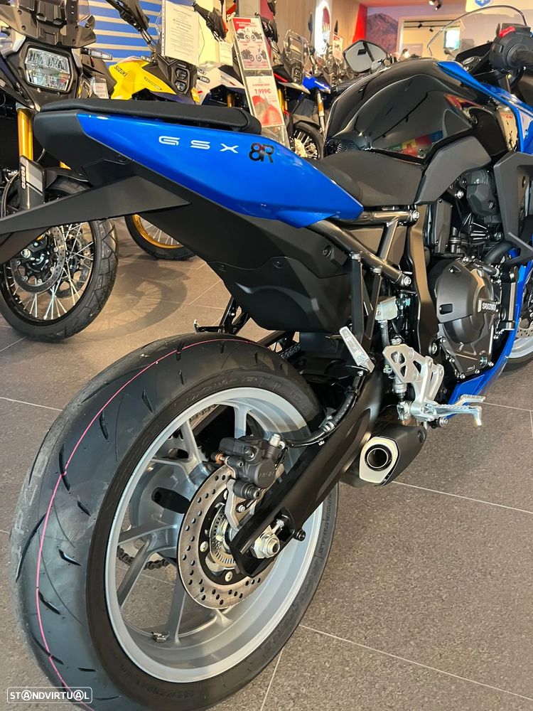 Suzuki GSX 8 R - 4