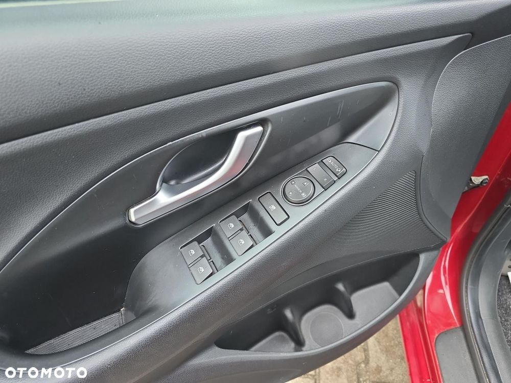 Hyundai i30 1.5 T-GDI 48V Comfort - 10