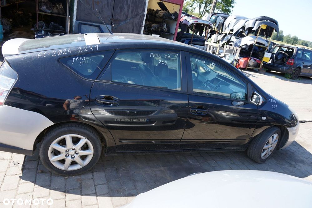 TOYOTA PRIUS II XW20 2005 202 1.5 16V HYB 1NZ-FXE 146KM P112 CZARNY na części - 6