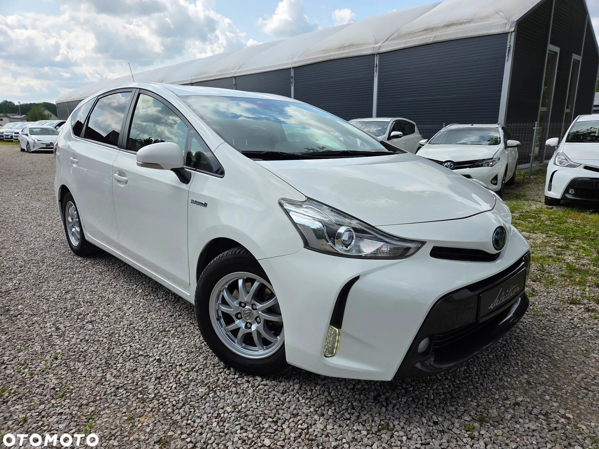 Toyota Prius+ (Hybrid) Executive - 3