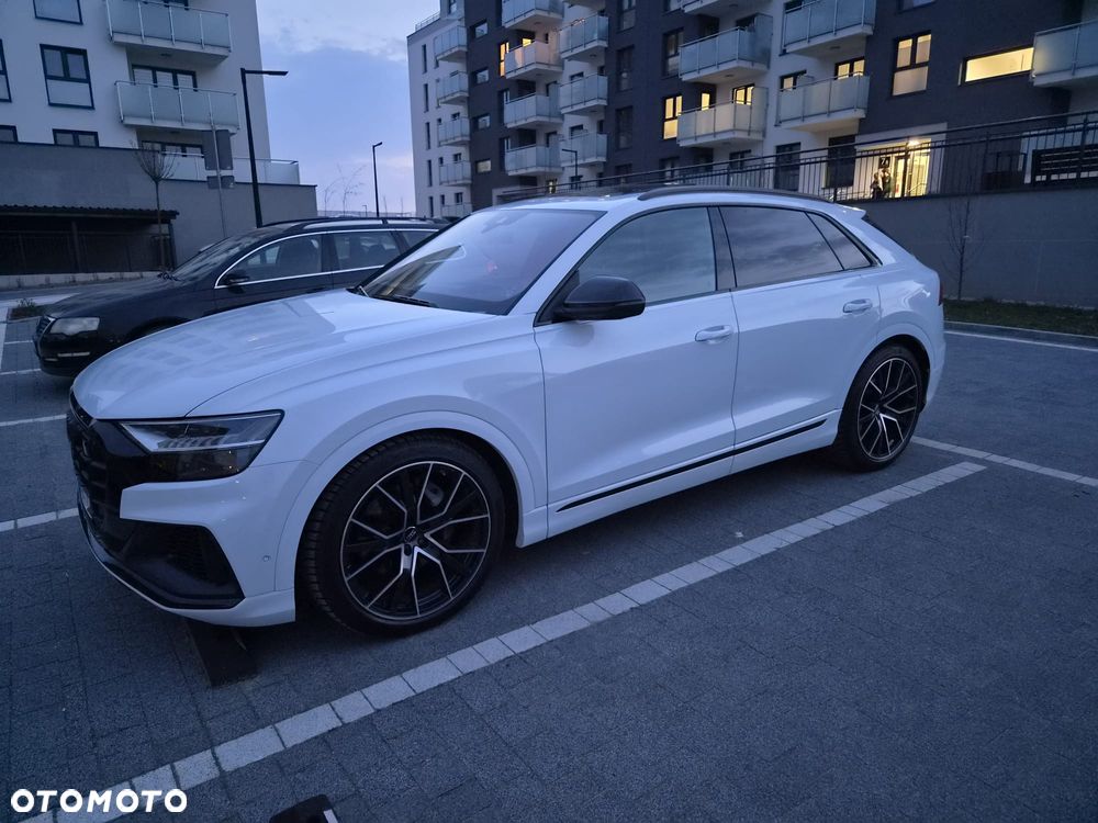 Audi Q8 - 4