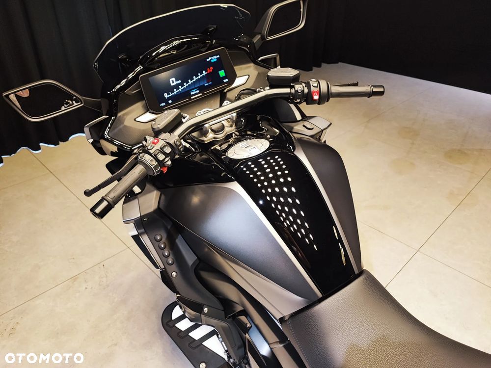 BMW K - 16