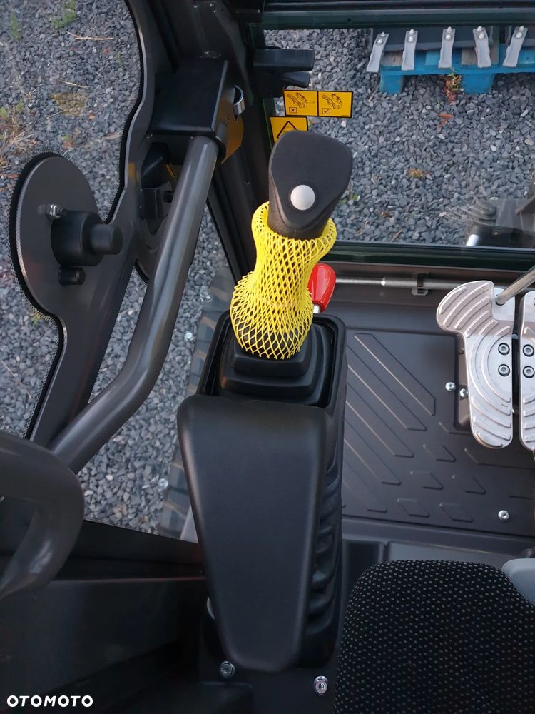 Volvo ECR25D NOWA DOSTĘPNA OD RĘKI, SZYBKOZŁĄCZE, DŁUGIE RAMIĘ, OBRÓT W OBRYSIE - 7