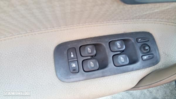 Para peças VOLVO V70 II (SW) - 11