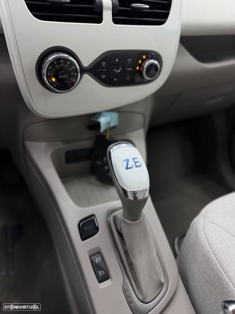 Renault Zoe (c/ Bateria) 41 kwh Life - 13