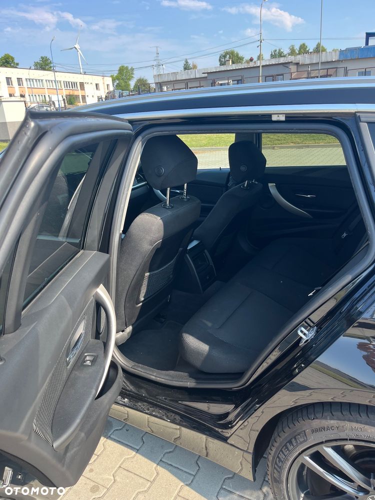 BMW Seria 3 320d - 21
