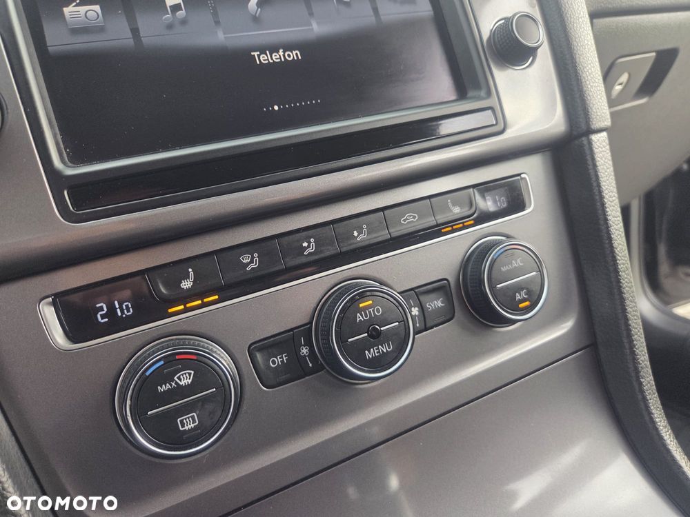 Volkswagen Golf 2.0 TDI BlueMotion Technology Lounge - 8