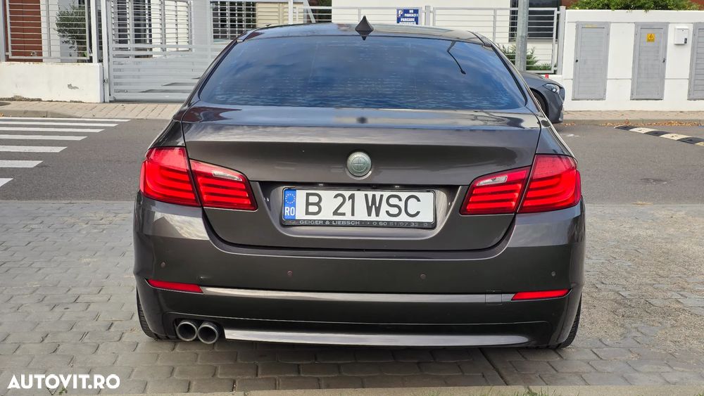 BMW Seria 5 525d xDrive Touring - 25
