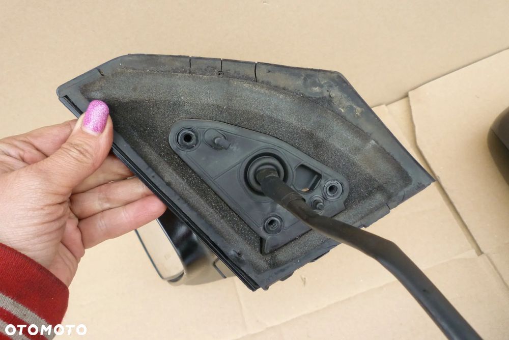 lusterko Toyota Avensis T25 3pin Europa - 8