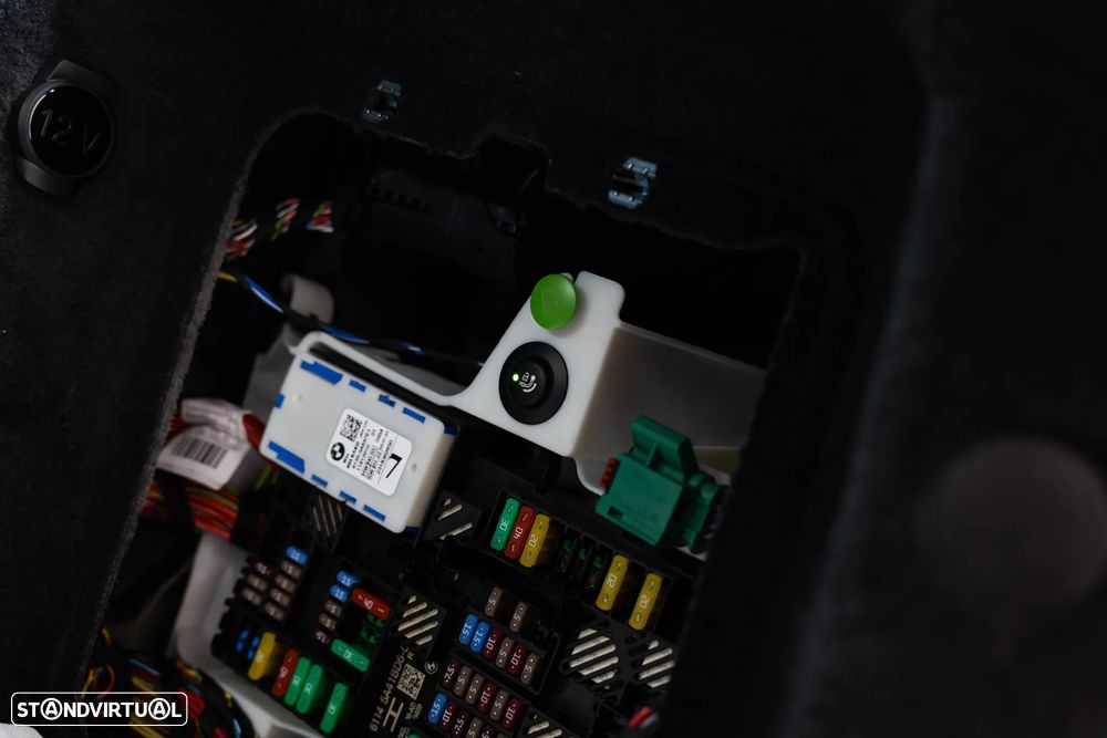 BMW XM Label Red - 8