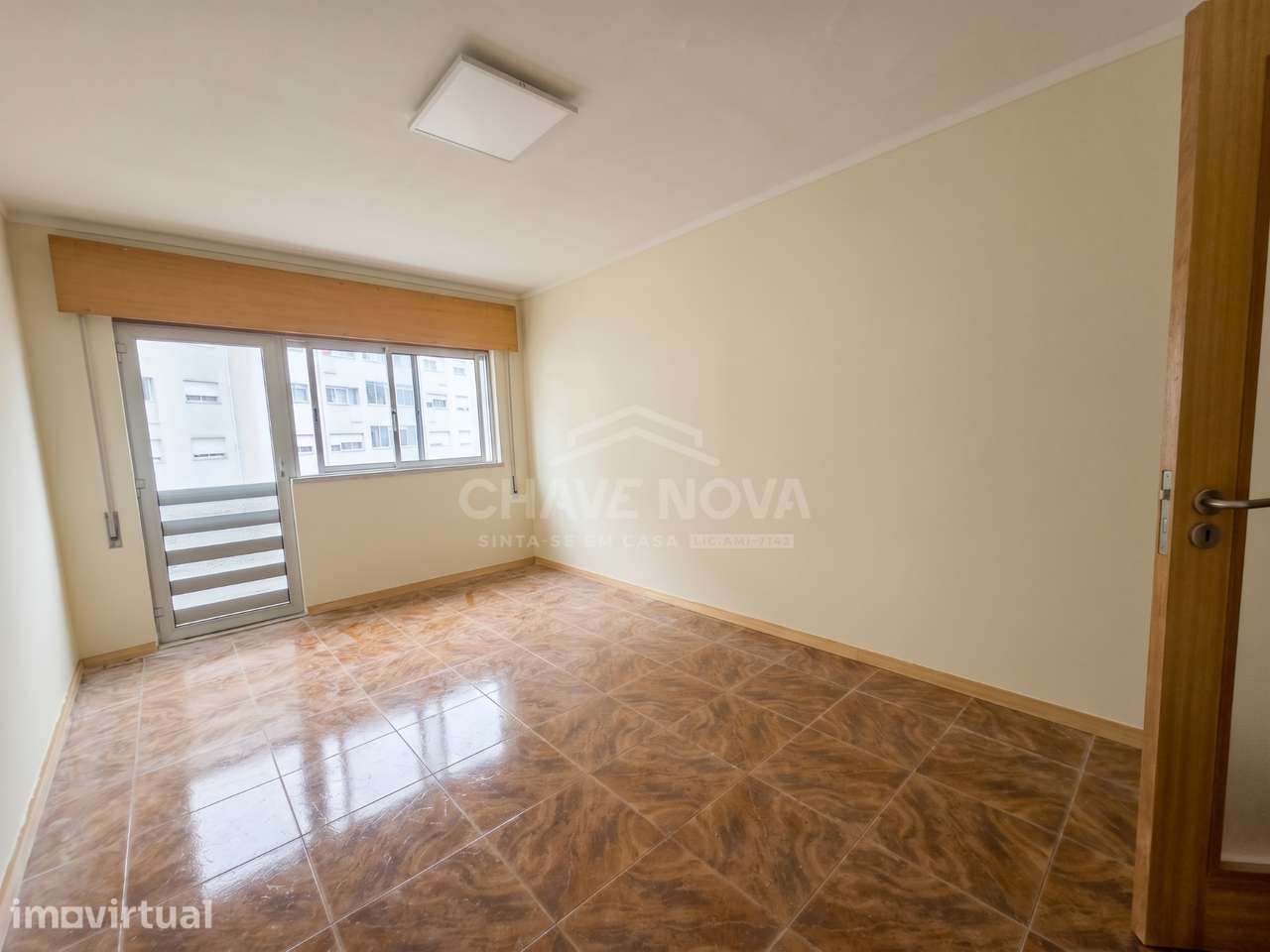 T3 Renovado c/ Garagem Box em Vilar de Andorinho (Vila D'Este) - Grande imagem: 3/18