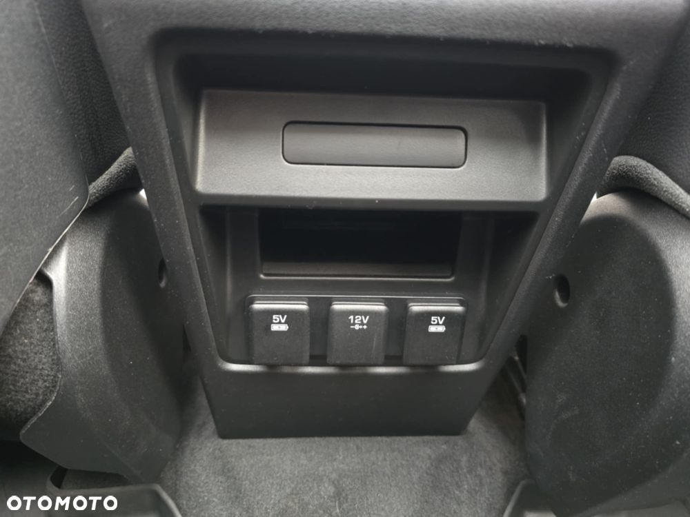 Land Rover Discovery Sport Si4 HSE Luxury - 27