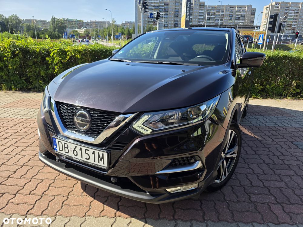 Nissan Qashqai 1.6 DIG-T N-Connecta - 1
