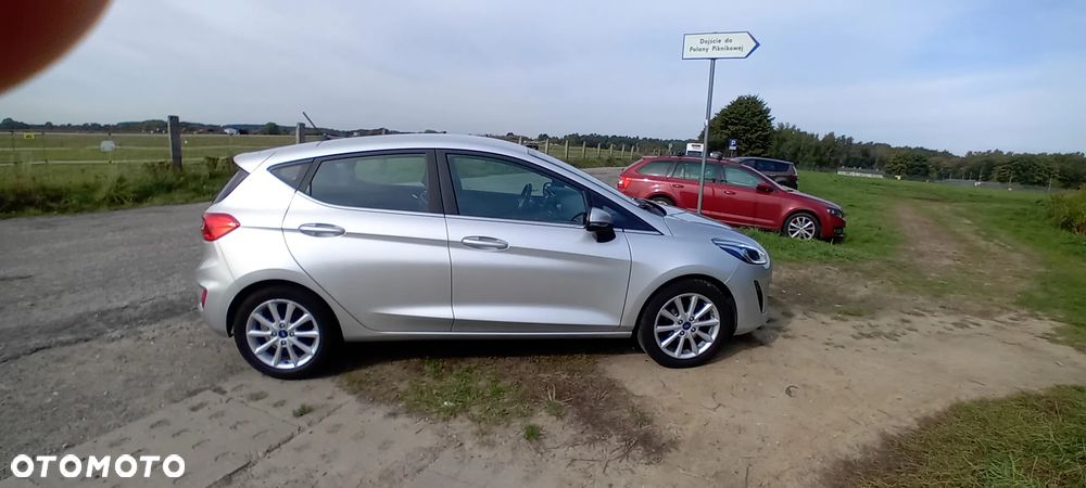 Ford Fiesta - 17
