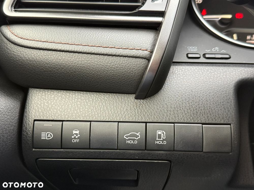 Toyota Camry 2.5 Hybrid Comfort CVT - 14