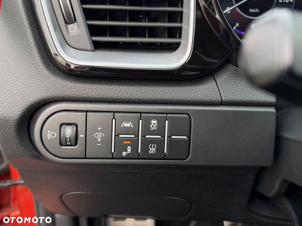 Kia Ceed 1.5 T-GDI MHEV GT-Line - 37