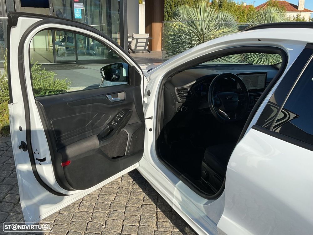 Ford Focus SW 1.0 EcoBoost MHEV ST-Line - 17
