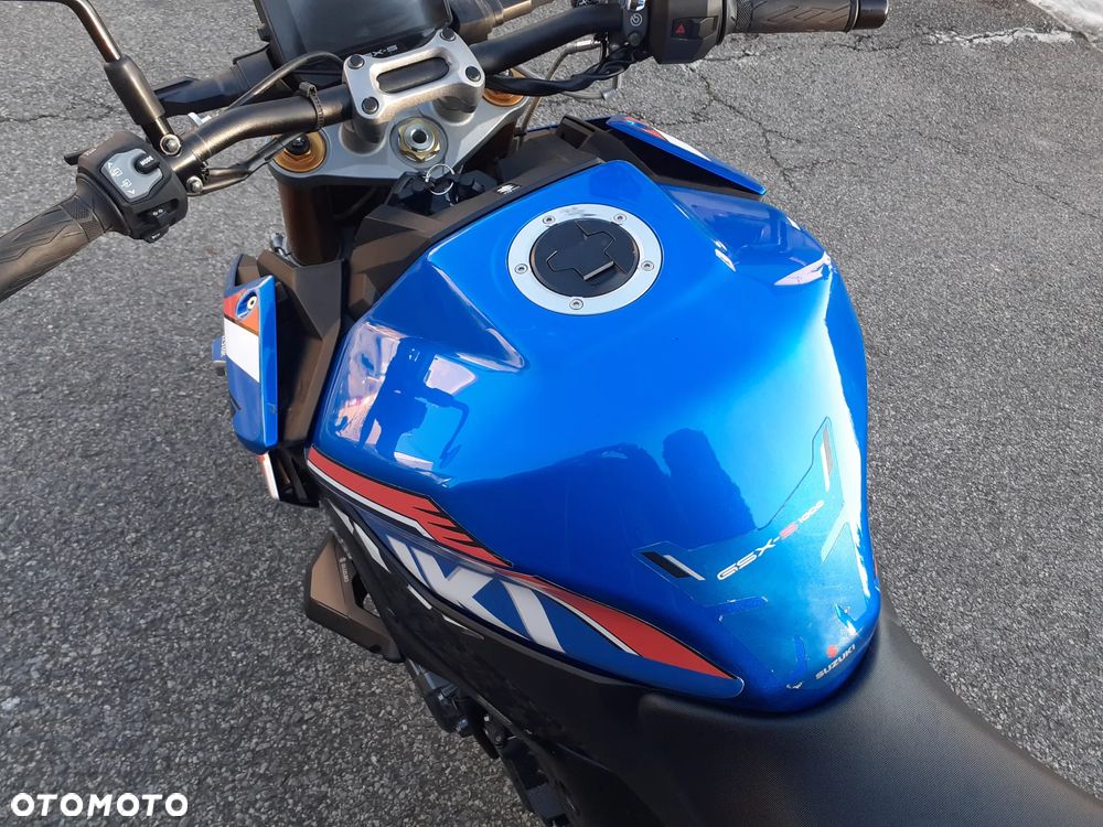 Suzuki GSX 1000 - 5