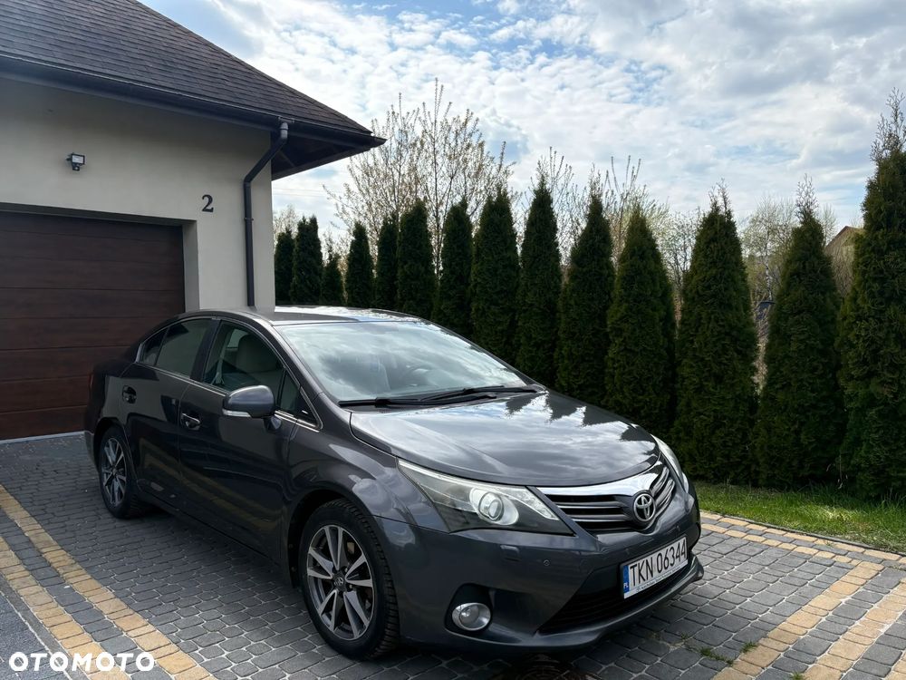 Toyota Avensis 1.8 Premium - 1