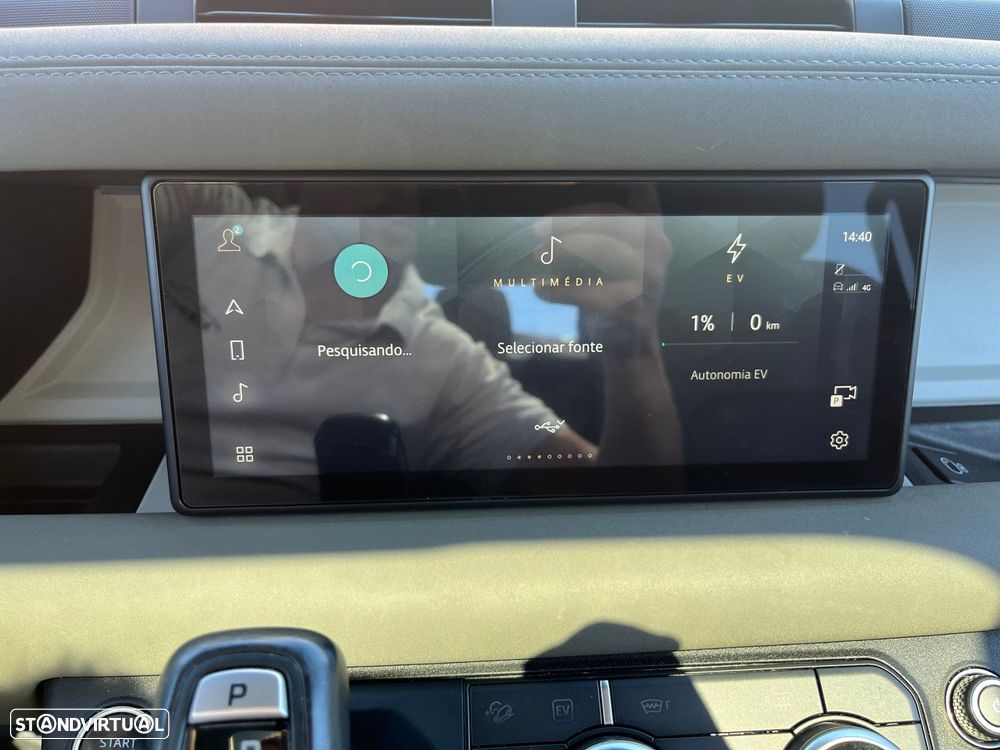 Land Rover Defender 2.0 P400e 110 AWD SE - 29