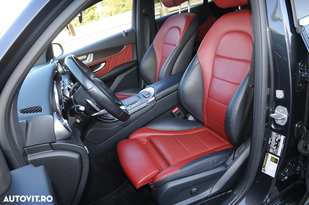 Mercedes-Benz GLC Coupe 300 4Matic 9G-TRONIC Exclusive - 33