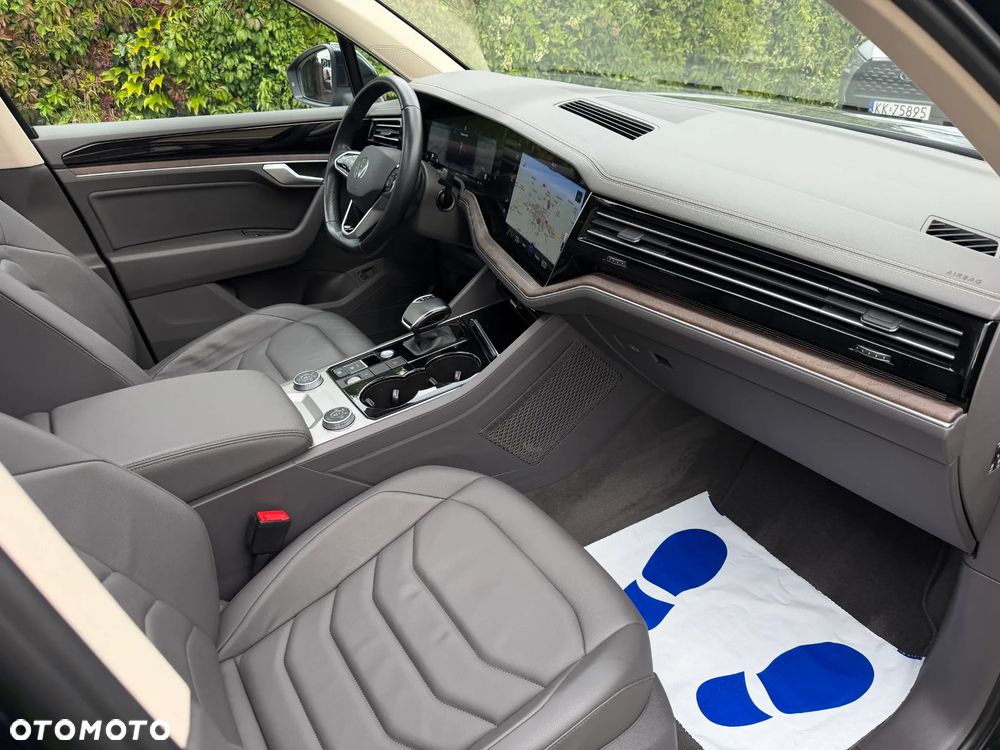 Volkswagen Touareg 3.0 V6 TFSI Plug-In Hybrid 4Mot Atmosphere - 11