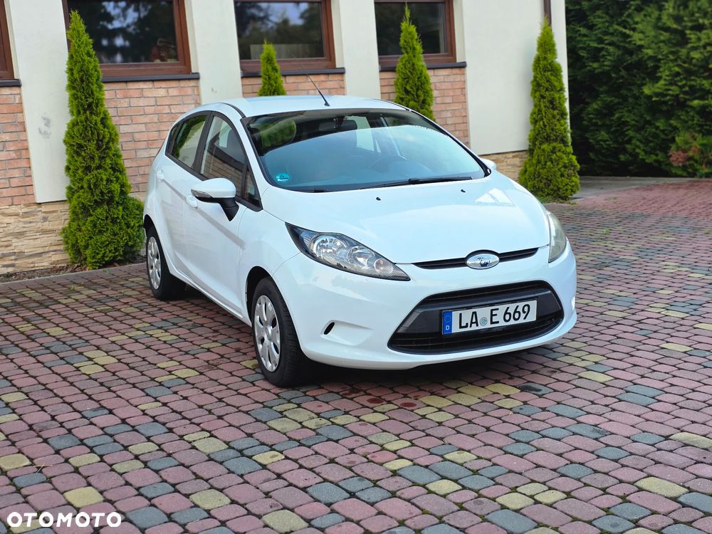 Ford Fiesta 1.25 Ambiente - 33