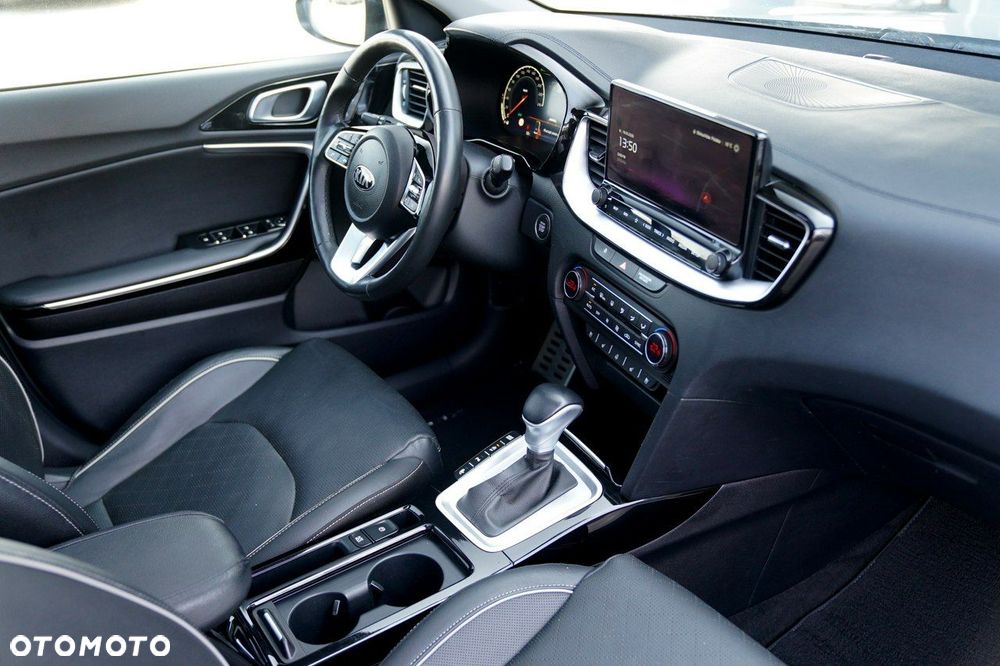 Kia XCeed - 21